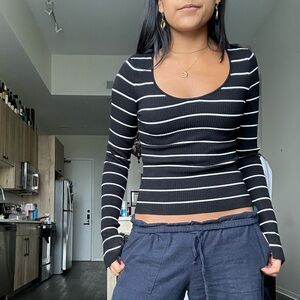 H&M Striped Black and White Ribbed Top